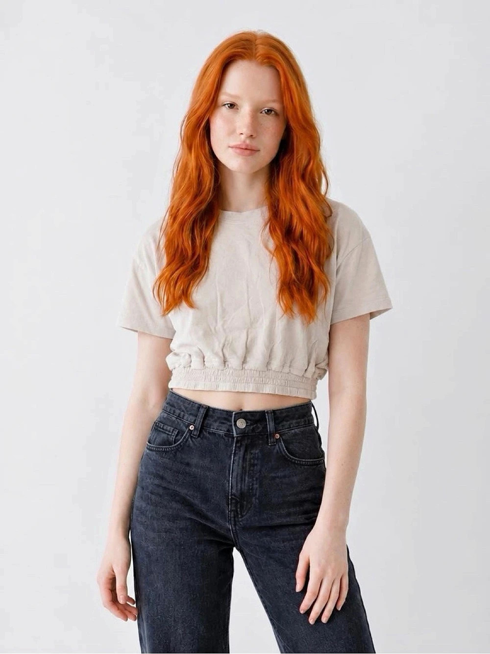 Zenana Cropped Short Sleeve Top in Beige